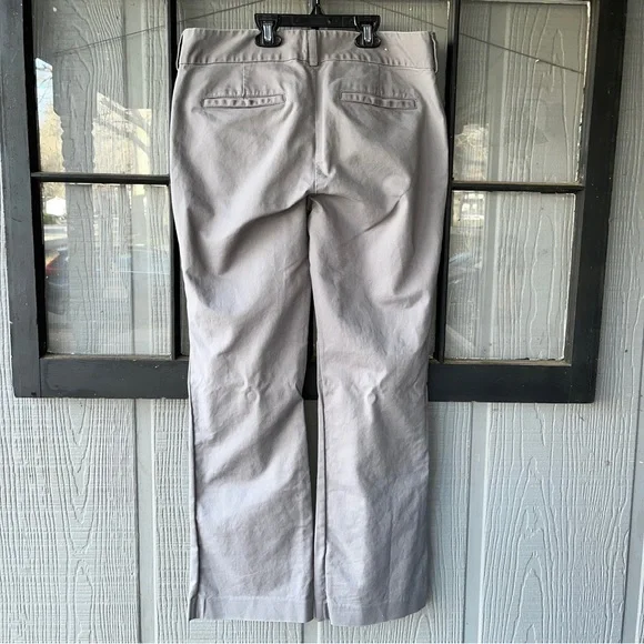 Banana Republic pants, stretch style, gray with pockets on front and back - Picture 6 of 10